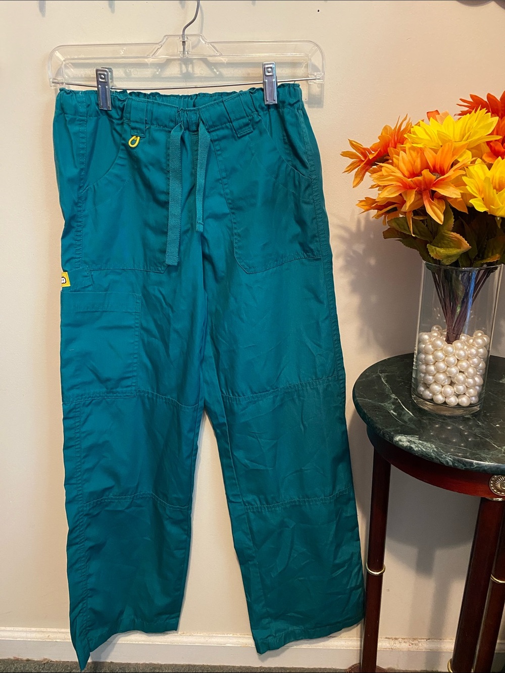Spread Good Cheer Brand Scrub Pants Size XXS Made in Egypt. Great Condition.